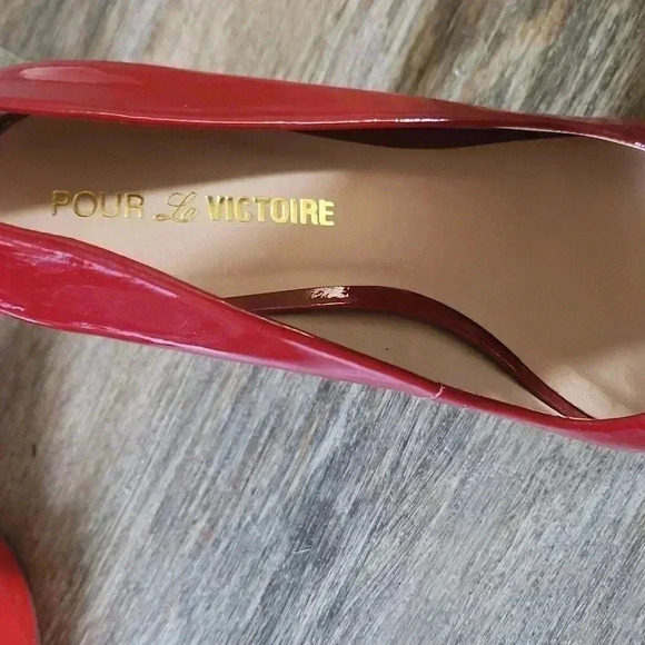 Pour La Victoire Red Patent Peeptoe Platform Pumps 9.5 Nwot - Picture 8 of 8